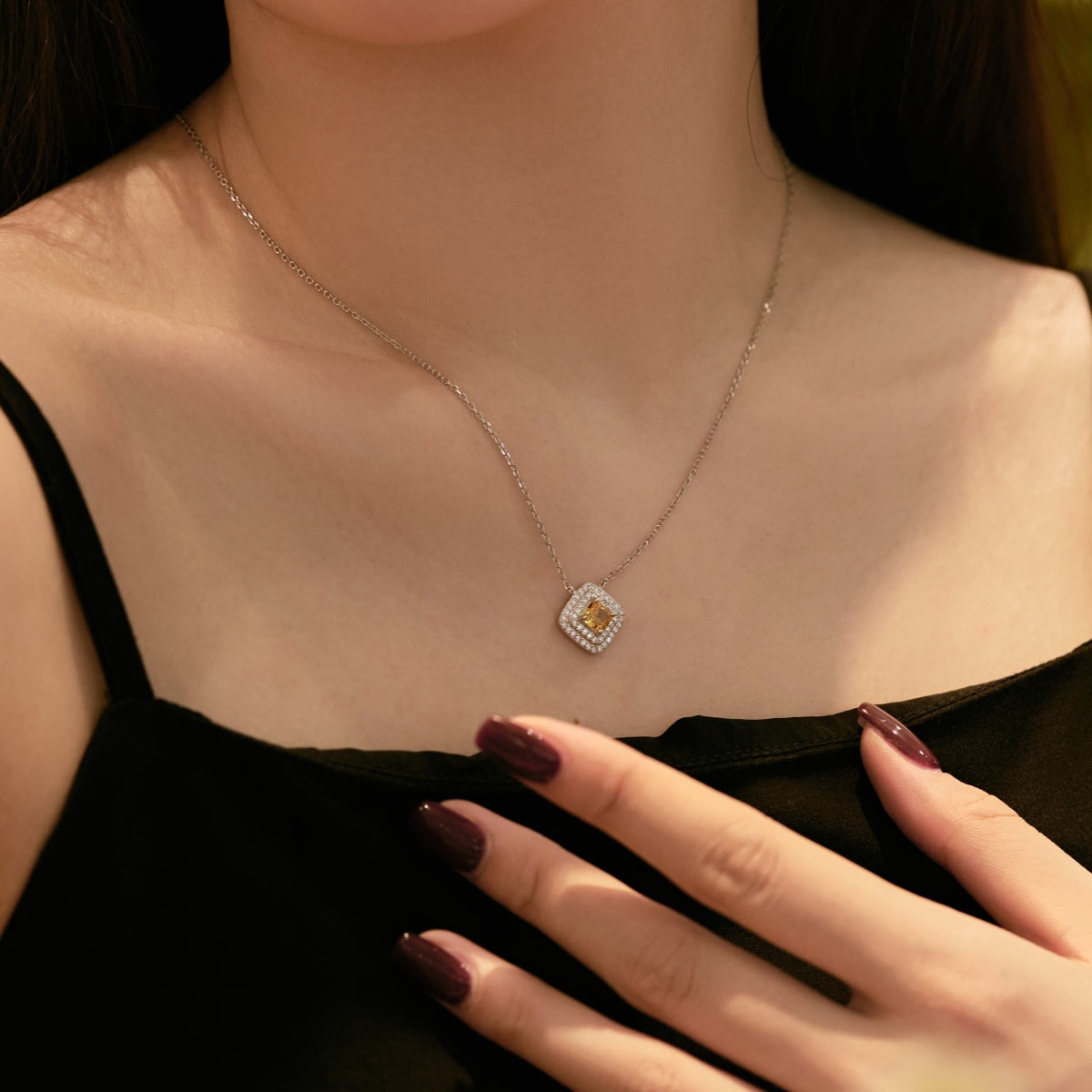 [HOT]Sparkling Asscher Cut Necklace