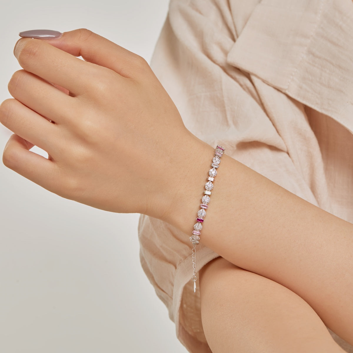 [HOT]Radiant Colorful Round Shape Daily Bracelet