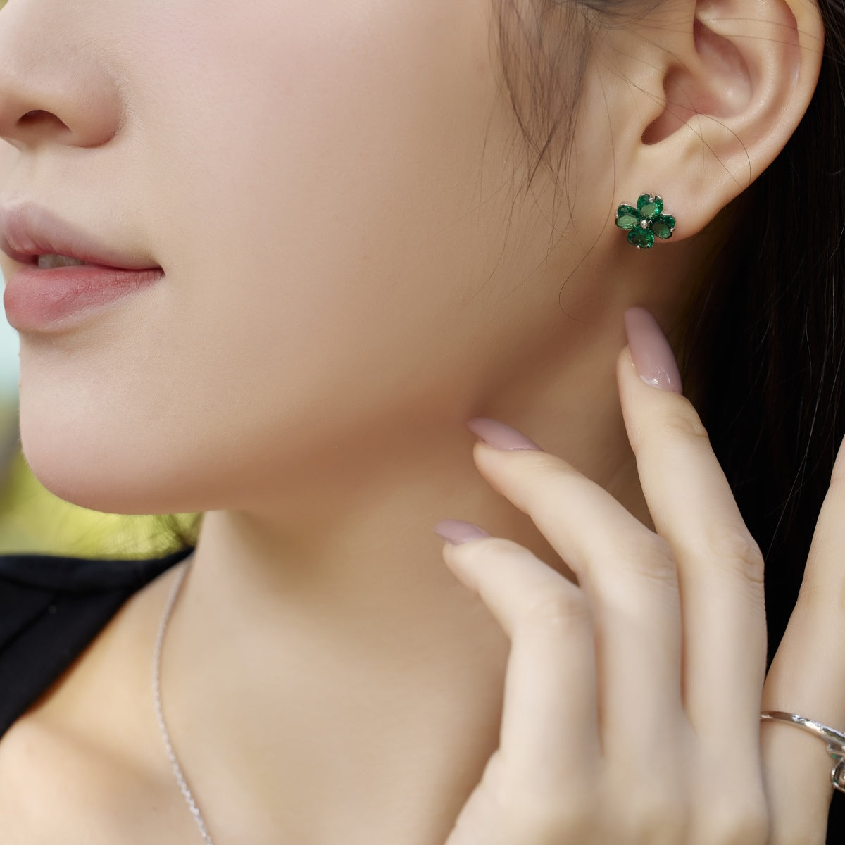 [HOT]Four-Leaf Clover Ball Earrings