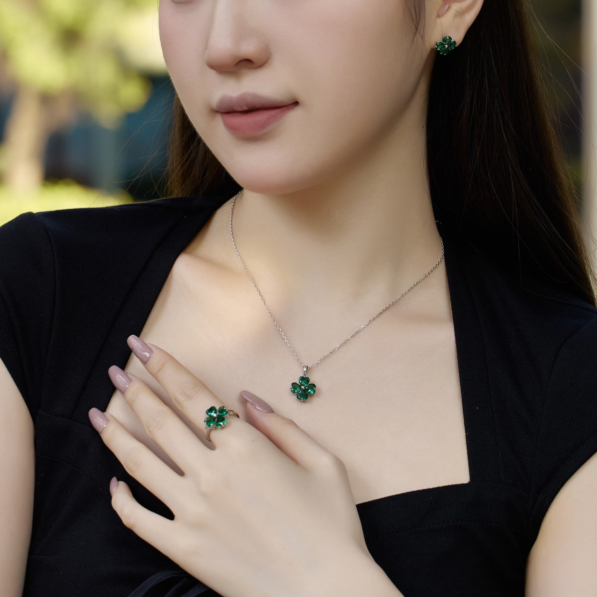 [HOT]Heart-shaped Four-Leaf Clover Ball Ring