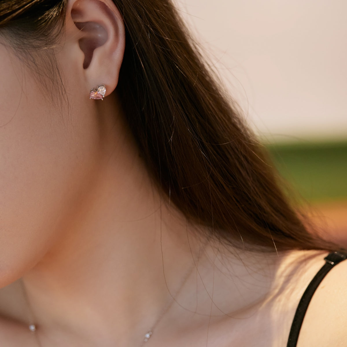 [HOT]Dazzling Elegant Heart Cut Lover Earrings