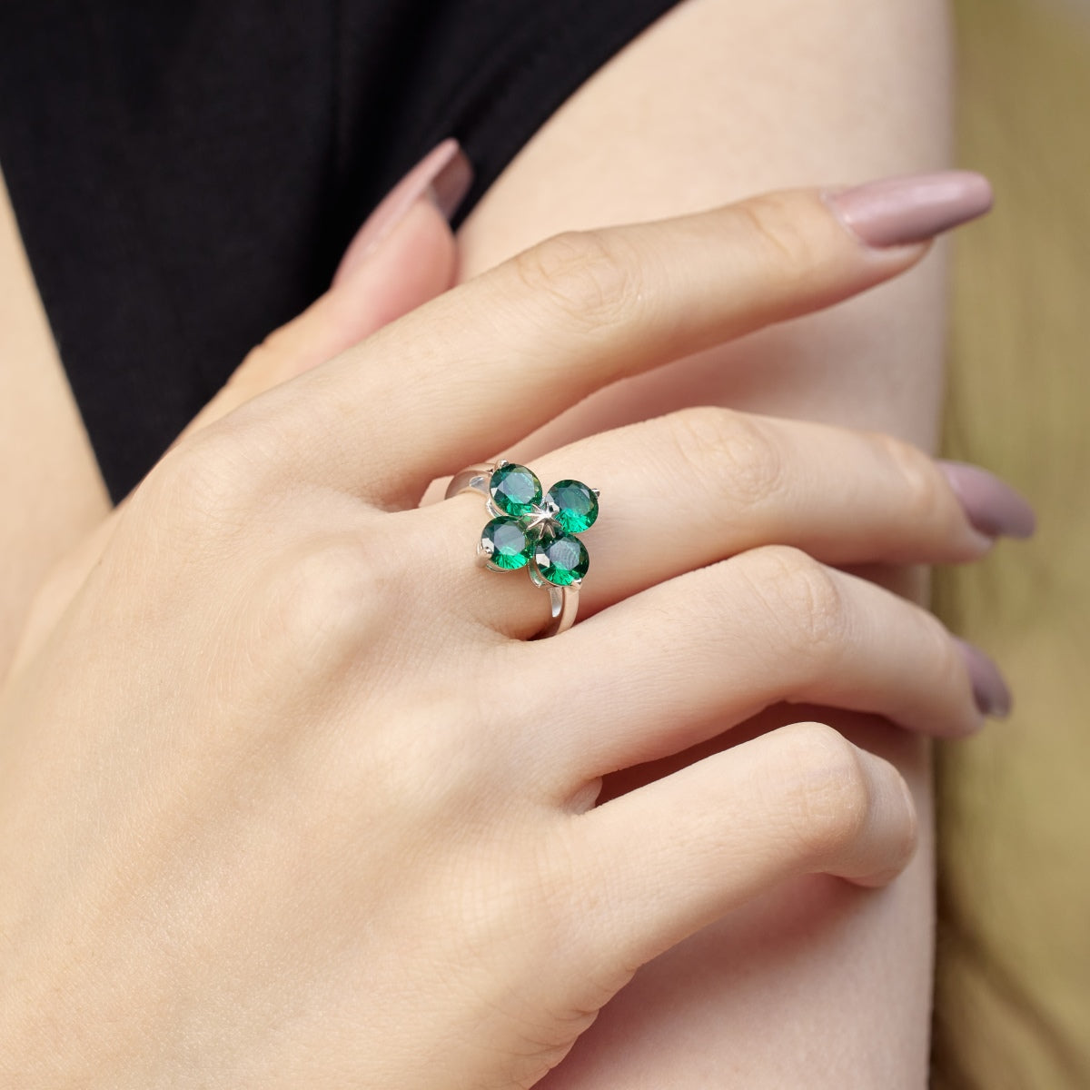 [HOT]Four-Leaf Clover Eight-Pointed Star Ring