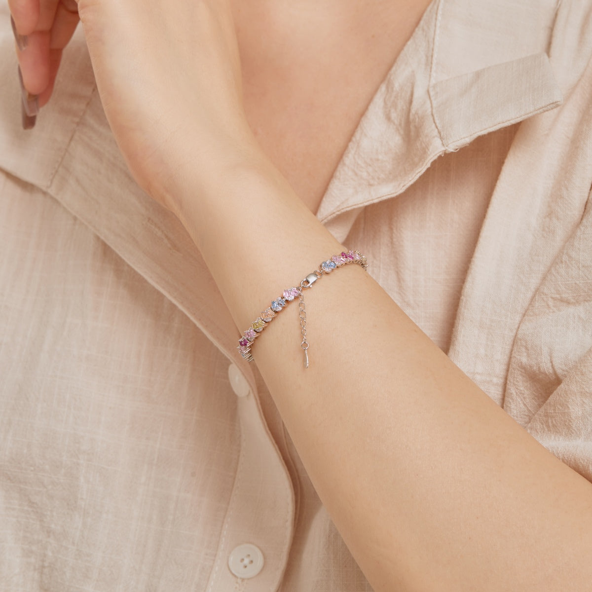 [HOT]Ornate Colorful Flower Shape Party Bracelet