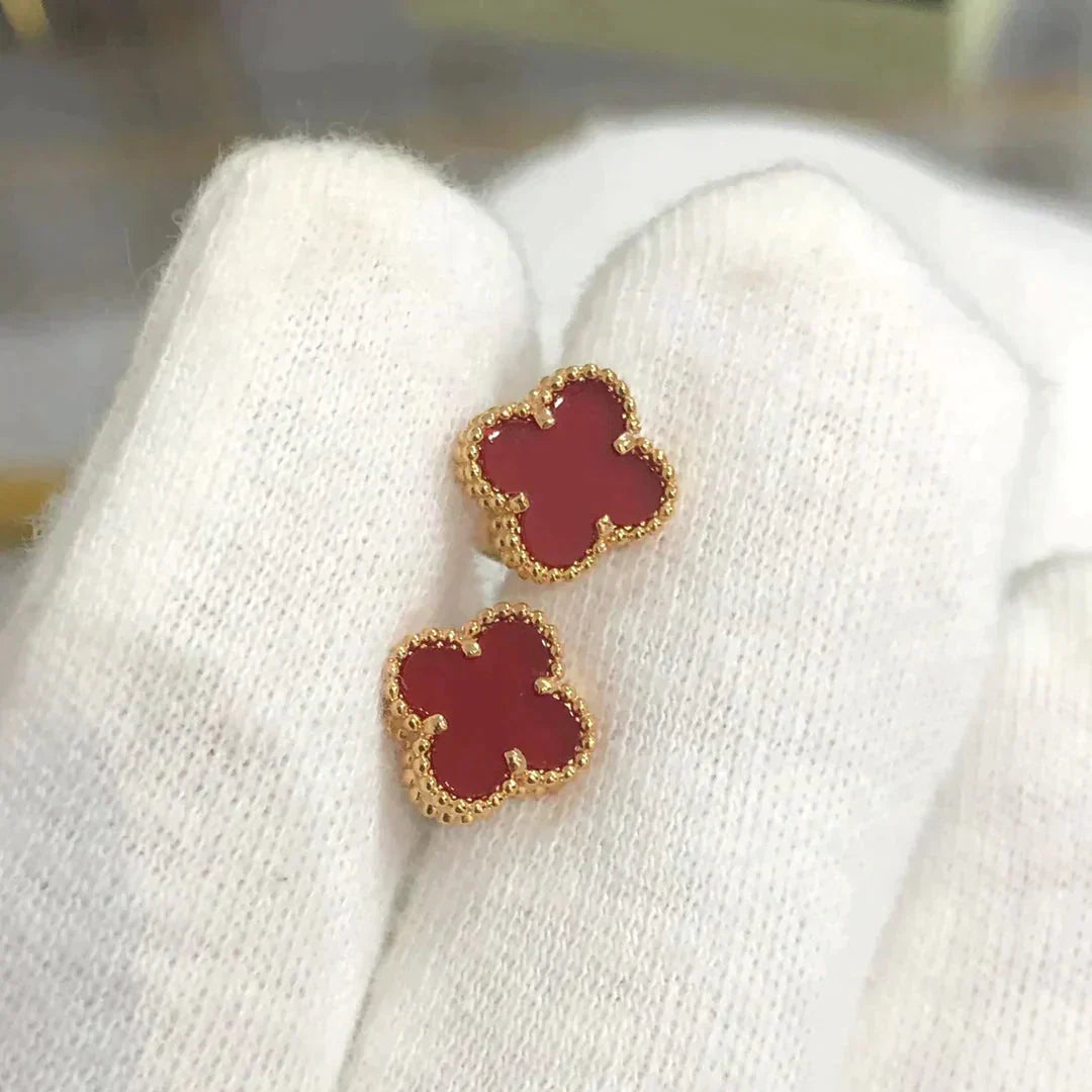 DIANA CLOVER MINI 9.5MM CARNELIAN EARRINGS