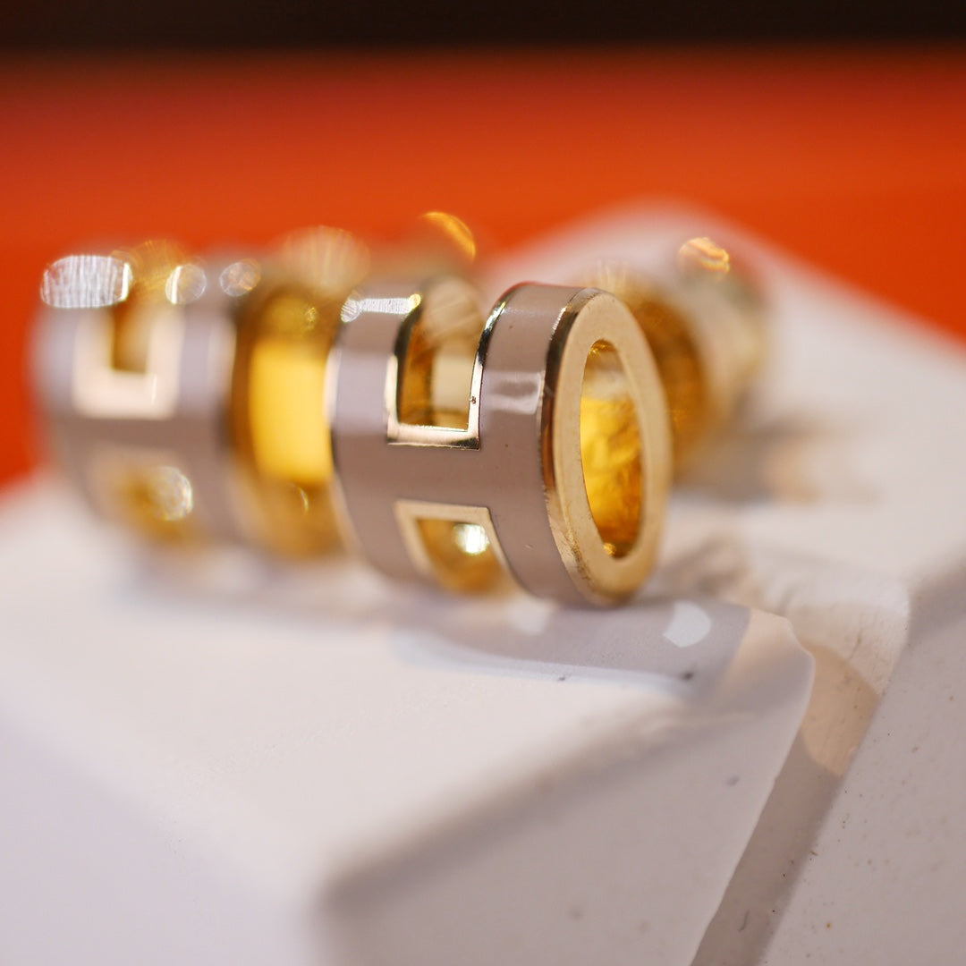 DIANA MINI POP H GOLD EARRINGS GREY