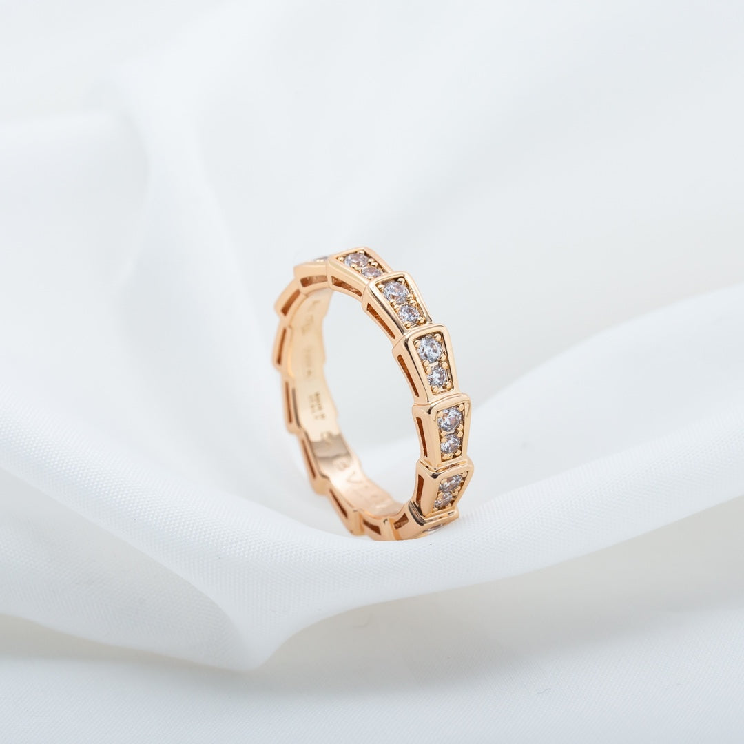 DIANA SERPENTI RING PINK GOLD DIAMOND PAVED 3MM