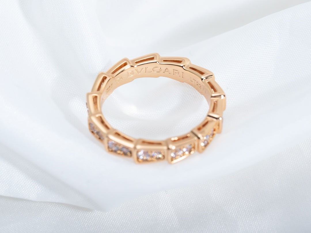 DIANA SERPENTI RING PINK GOLD DIAMOND PAVED 3MM