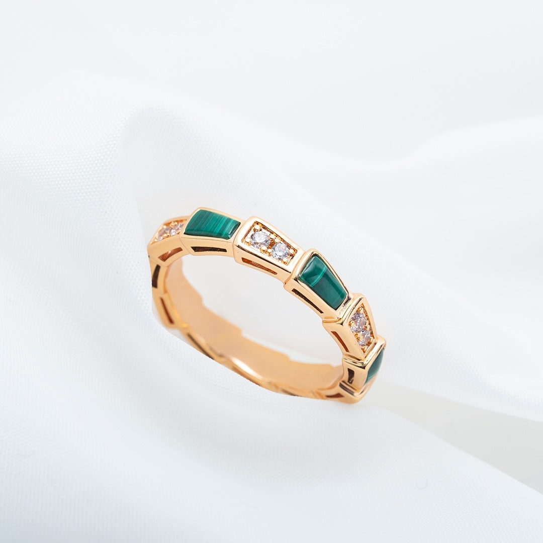 DIANA SERPENTI RING PINK GOLD MALACHITE DIAMOND 3MM