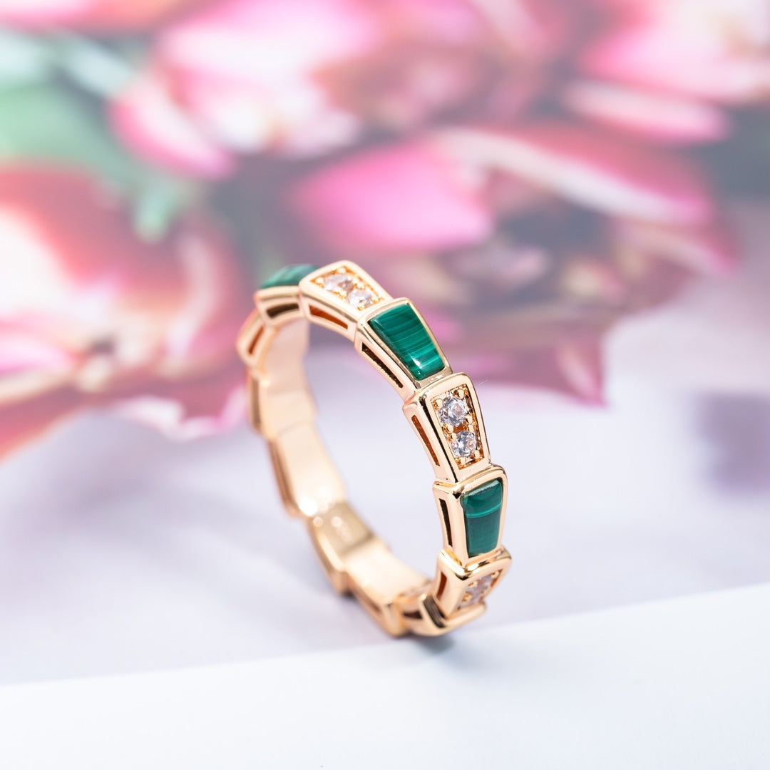 DIANA SERPENTI RING PINK GOLD MALACHITE DIAMOND 3MM