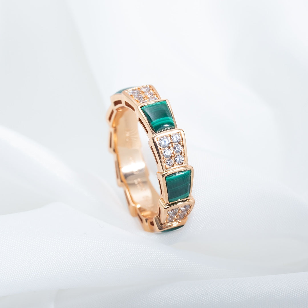 DIANA SERPENTI RING PINK GOLD MALACHITE DIAMOND PAVED 4MM