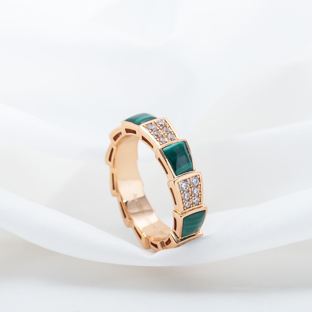 DIANA SERPENTI RING PINK GOLD MALACHITE DIAMOND PAVED 4MM