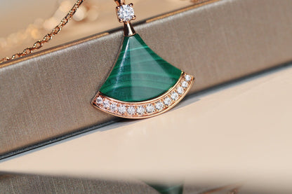 DIANA DREAM NECKLACE MALACHITE DIAMOND