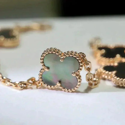 DIANA CLOVER 5 MOTIF GRAY MOP  BRACELET