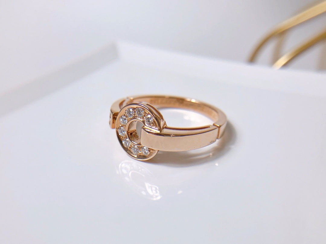 DIANA DREAM RING DIAMOND PINK GOLD