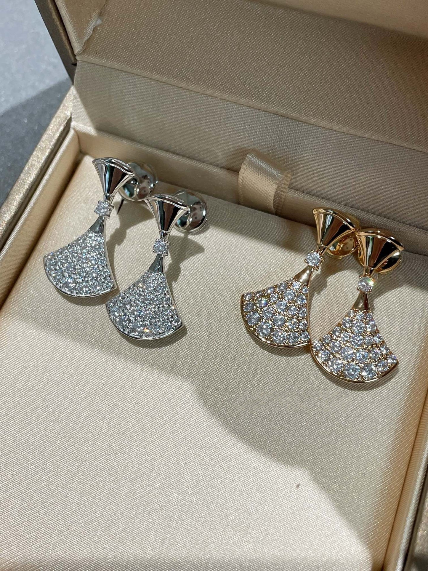 DIANA DREAM EARRINGS DIAMOND