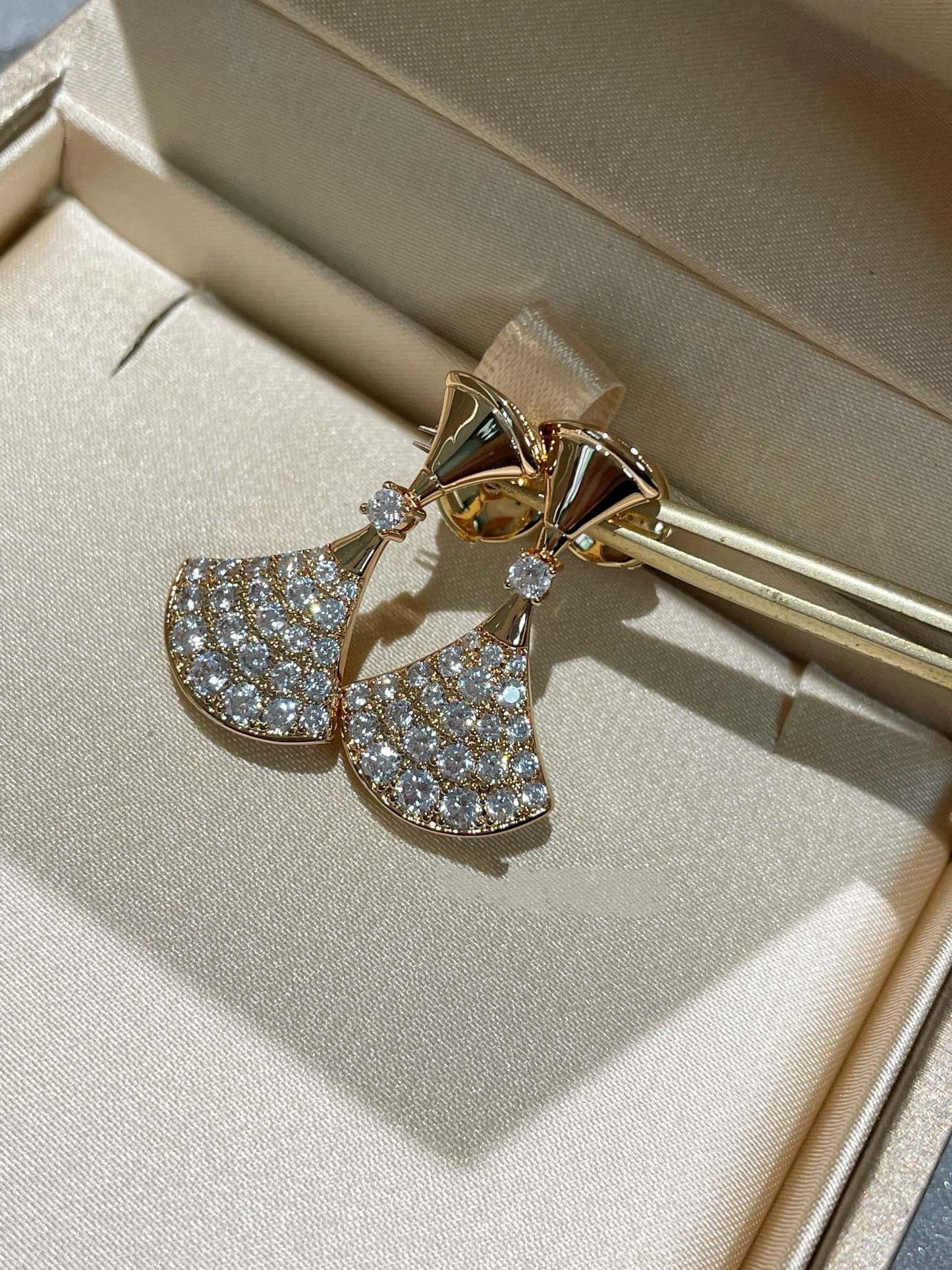 DIANA DREAM EARRINGS DIAMOND