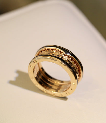 DIANA ZERO 1 GOLD BLACK CERAMIC RING