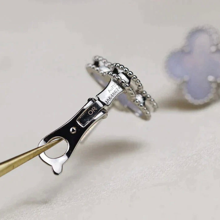 DIANA CLOVER MEDIUM 1 MOTIFS  WHITE MOP EARRINGS SILVER