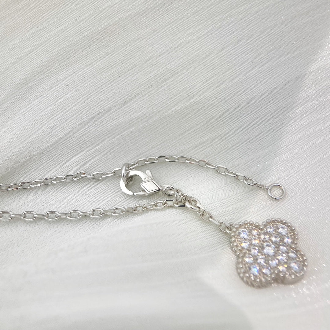 DIANA CLOVER 5 MOTIFS SILVER DIAMONDS NECKLACE