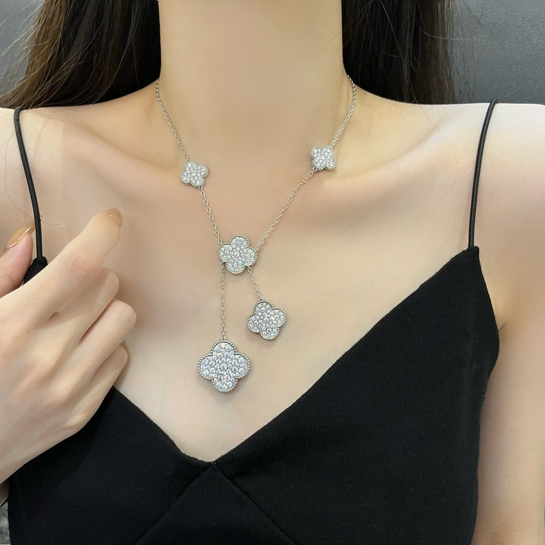 DIANA CLOVER 5 MOTIFS SILVER DIAMONDS NECKLACE
