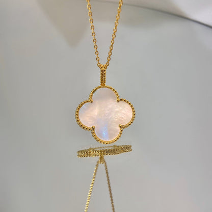 DIANA CLOVER 25MM MOP LARGE PENDANT NECKLACE
