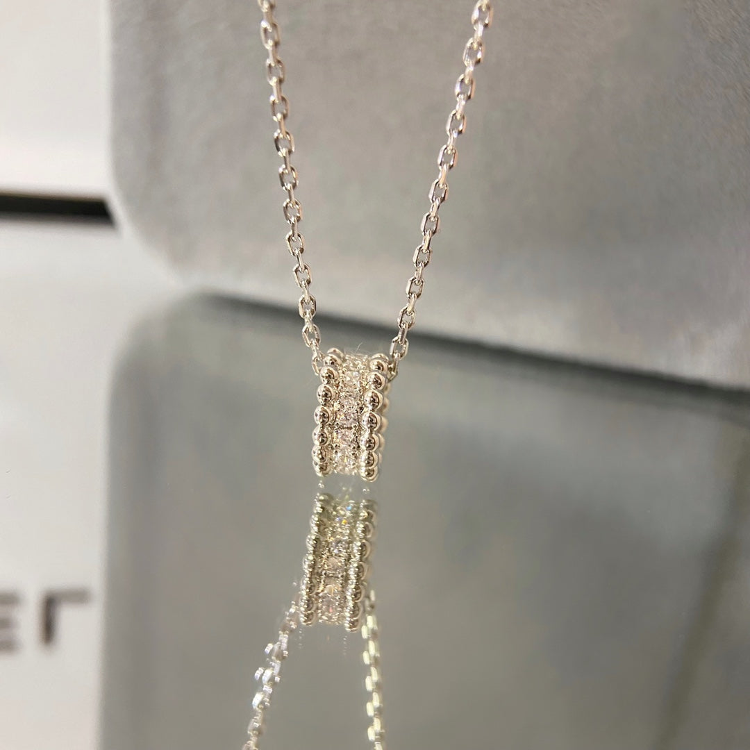 DIANA PERLEE DIAMOND NECKLACE