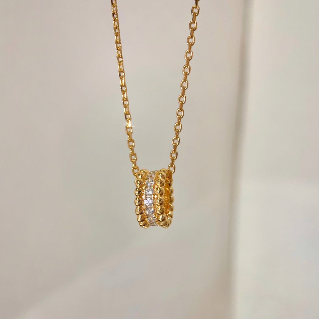 DIANA PERLEE DIAMOND NECKLACE