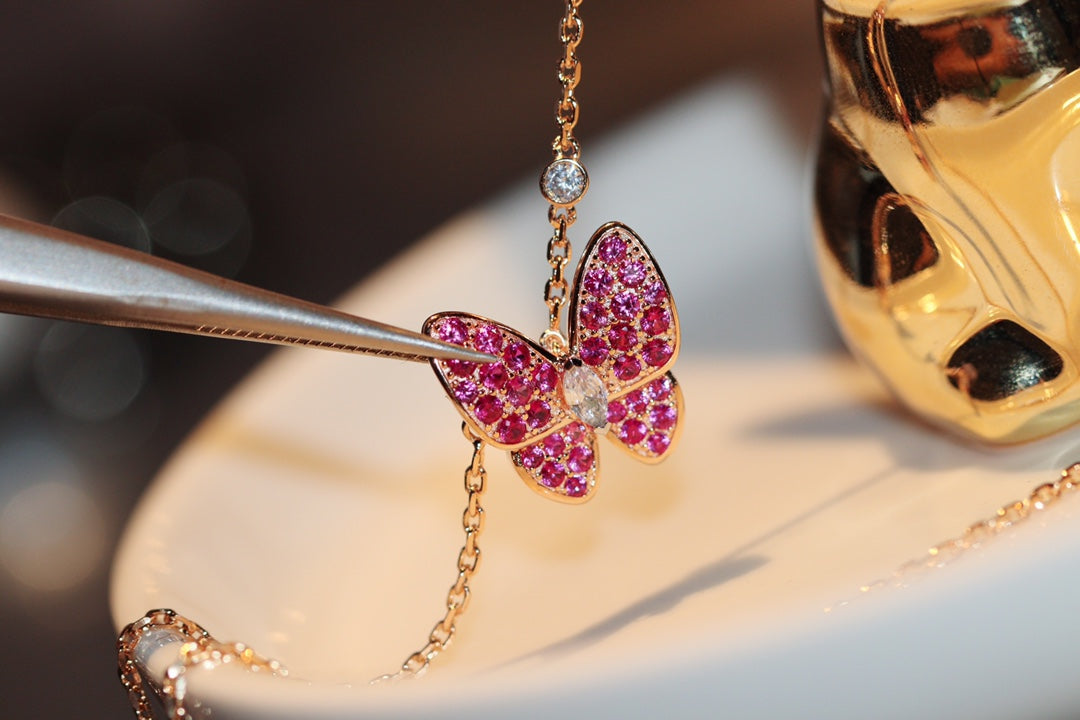 DIANA BUTTERFLY RED DIAMOND ROSE GOLD NECKLACE