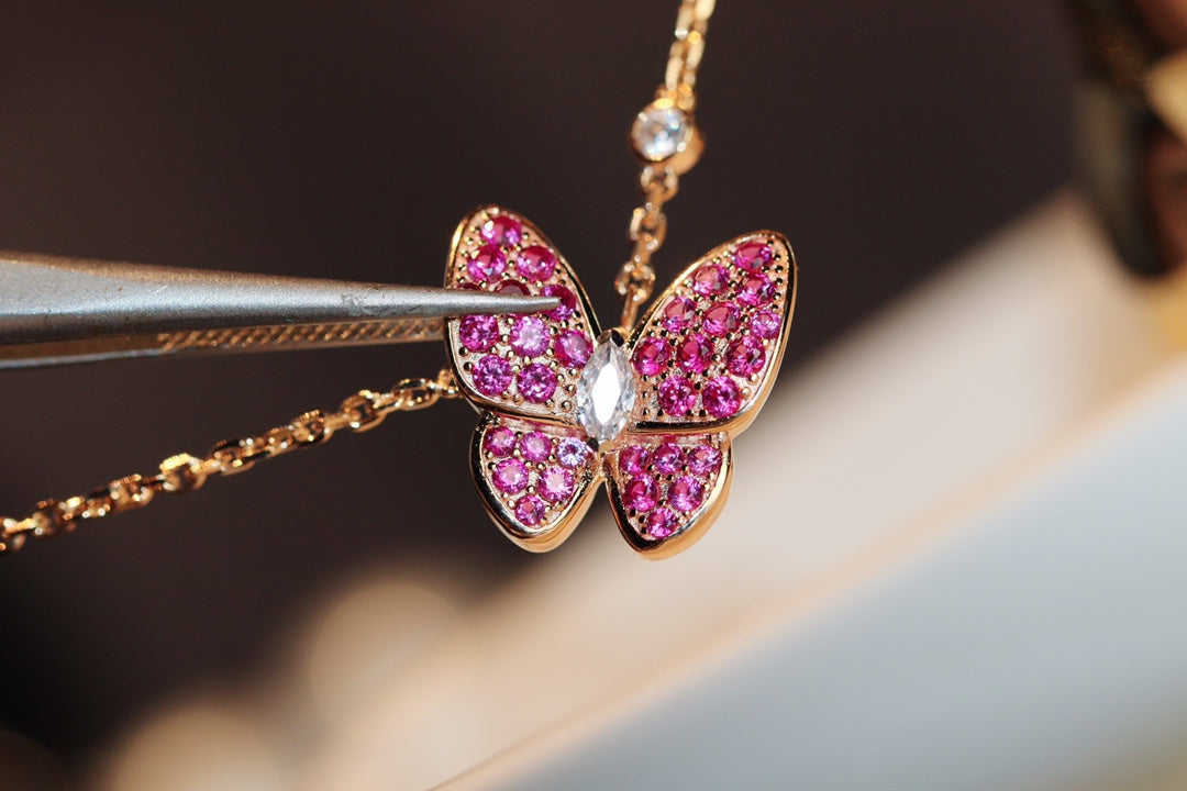 DIANA BUTTERFLY RED DIAMOND ROSE GOLD NECKLACE