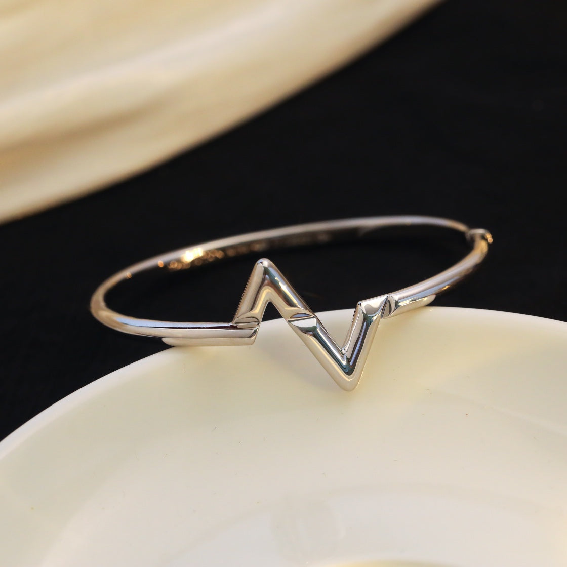 DIANA VOLTE UPSITE DOWN BRACELET