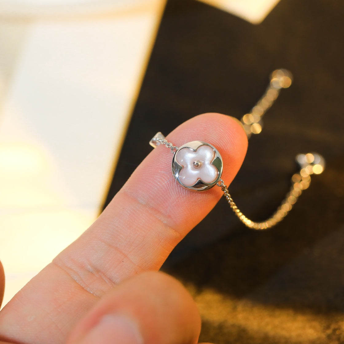 DIANA SUN MOTIF PINK MOP SILVER BRACELET