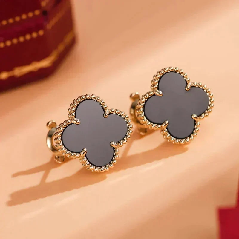 DIANA CLOVER MEDIUM 1 MOTIFS  ONYX STUD EARRINGS