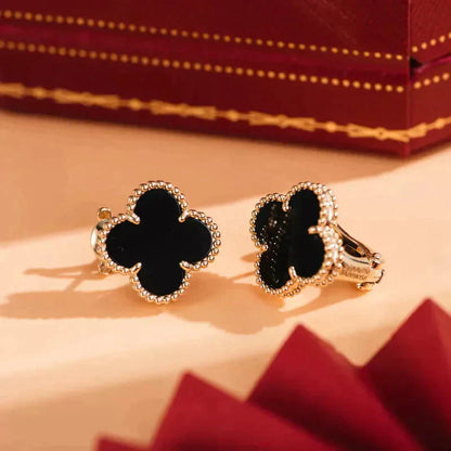 DIANA CLOVER MEDIUM 1 MOTIFS  ONYX STUD EARRINGS