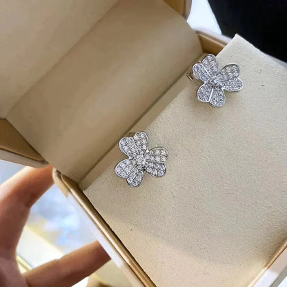DIANA CLOVER COMOS DIAMOND EARRINGS SILVER