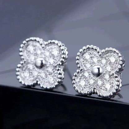 DIANA CLOVER 1 MOTIFS DIAMOND STUD EARRINGS SILVER