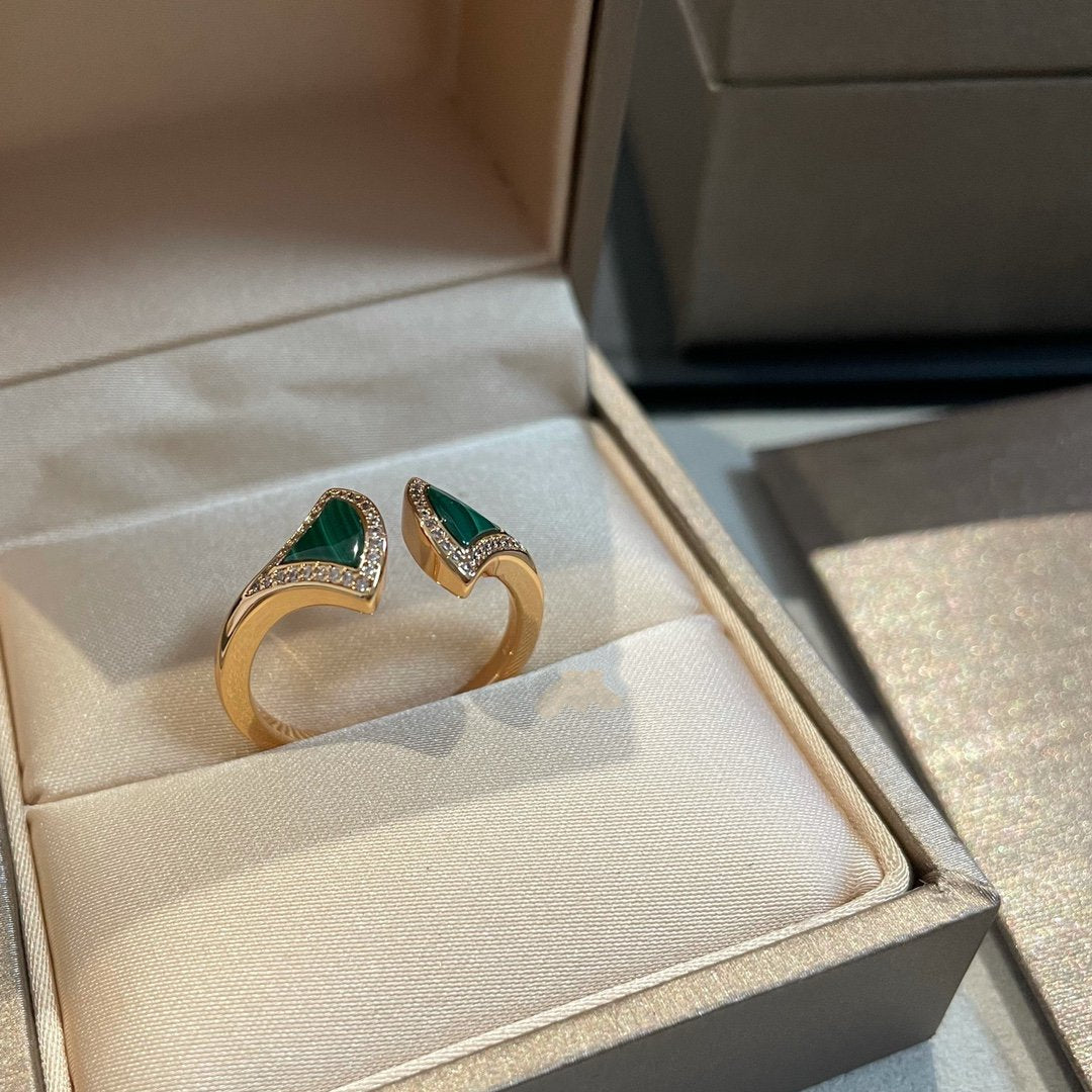 DIANA DREAM MALACHITE DIAMOND OPEN RING