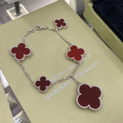 DIANA CLOVER 5 MOTIFS SIVLER CARNELIAN BRACELET