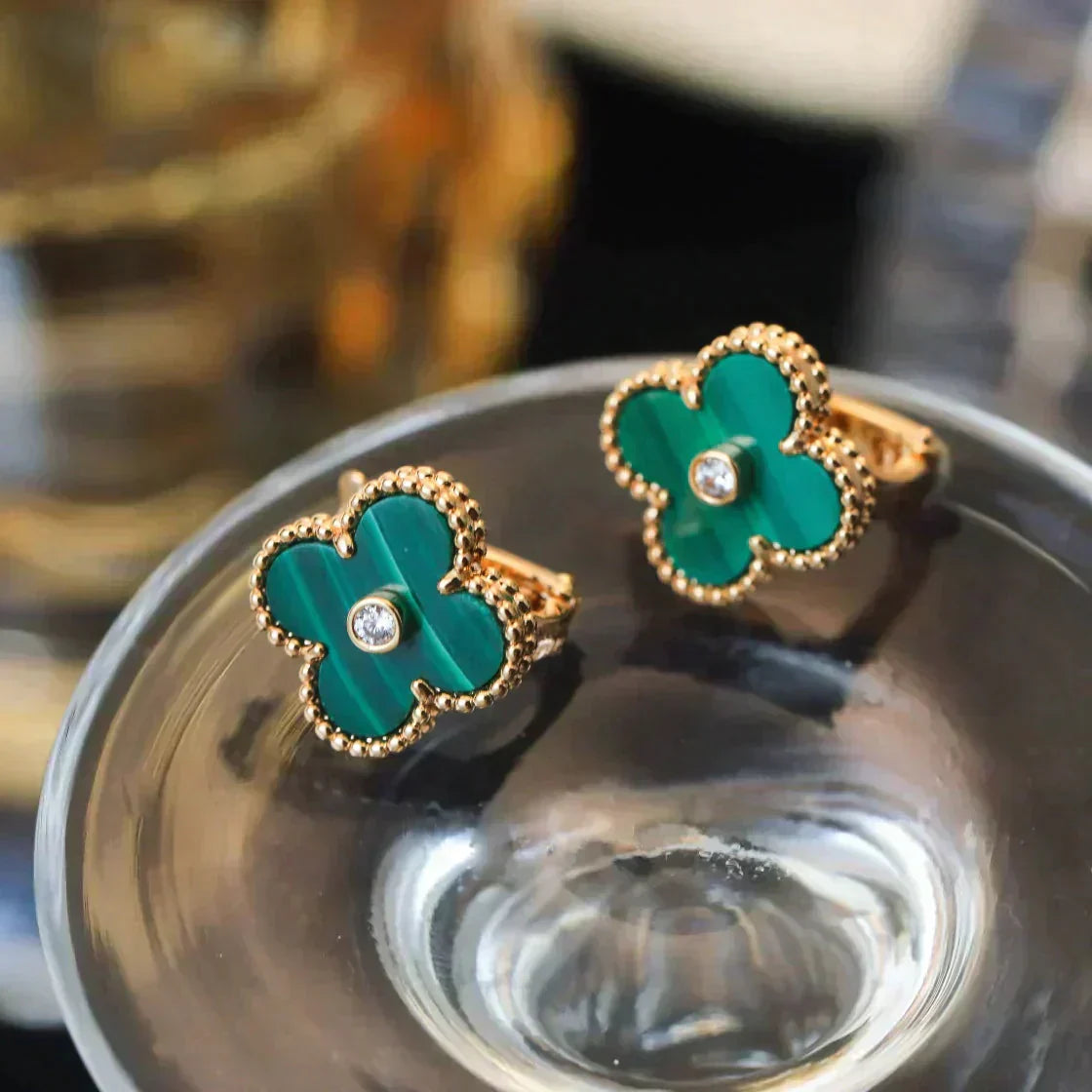 DIANA CLOVER MEDIUM 1 MOTIFS MALACHITE DIAMOND EARRINGS