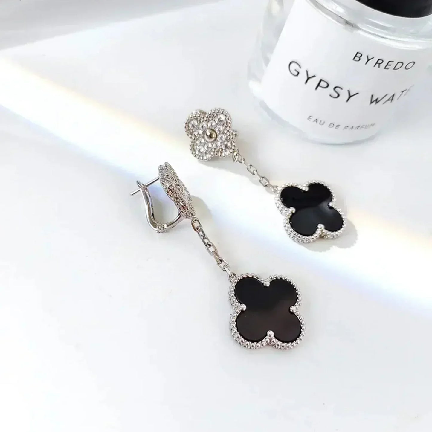 DIANA CLOVER 2 MOTIFS  DIAMOND ONYX EARRINGS SILVER