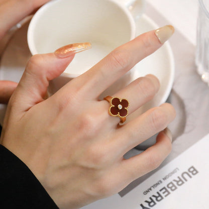 DIANA CLOVER CARNELIAN RING ROSE GOLD DIAMOND