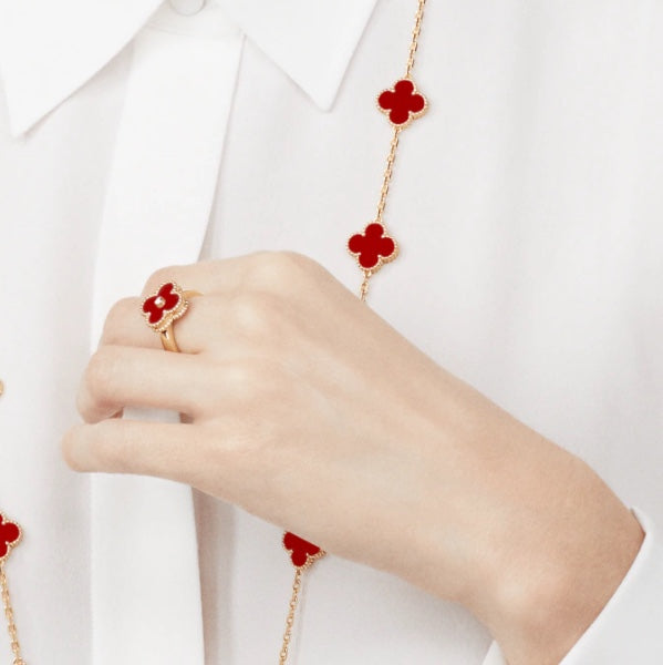 DIANA CLOVER CARNELIAN RING ROSE GOLD DIAMOND