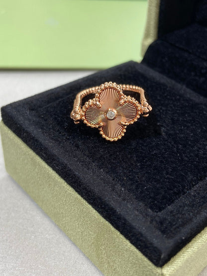DIANA CLOVER RIVERSIBLE ROSE GOLD RING