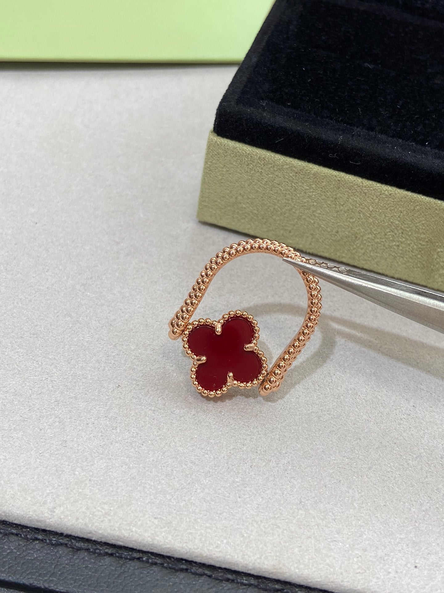 DIANA CLOVER RIVERSIBLE ROSE GOLD RING