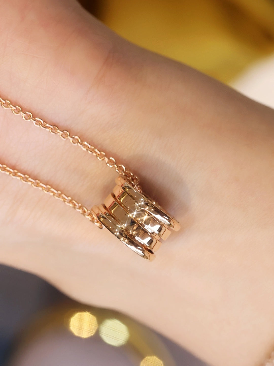 DIANA ZERO 1 PINK GOLD NECKLACE