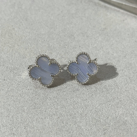 DIANA CLOVER CHALCEDONY SILVER STUD EARRINGS