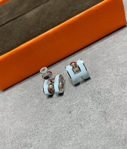 DIANA POP H SKY BLUE STUD EARRINGS