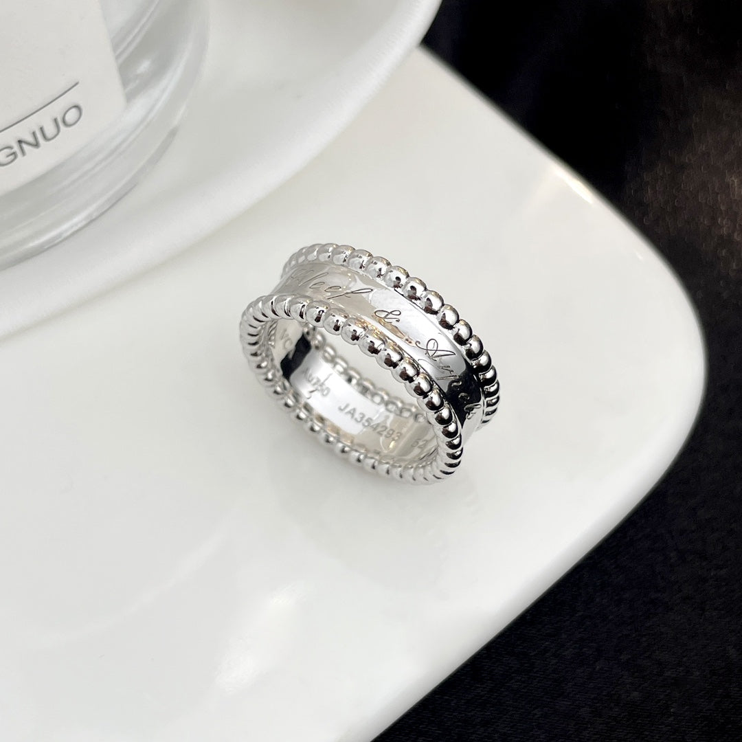 DIANA PERLEE SIGNATURE RING