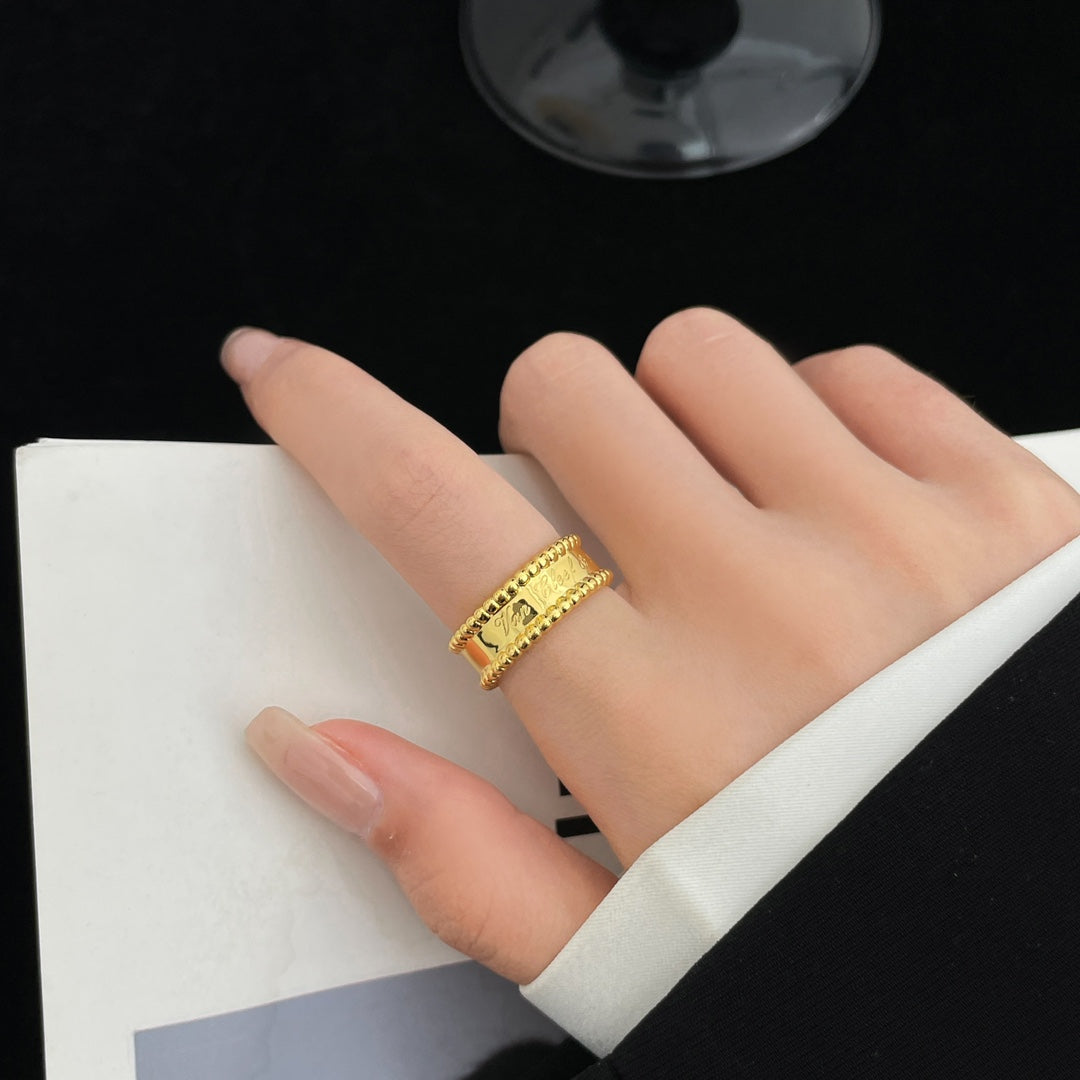 DIANA PERLEE SIGNATURE RING