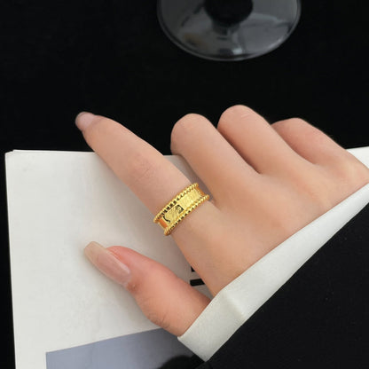 DIANA PERLEE SIGNATURE RING