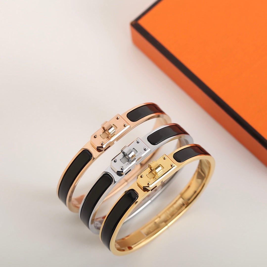 DIANA HM KELLY BLACK BRACELET